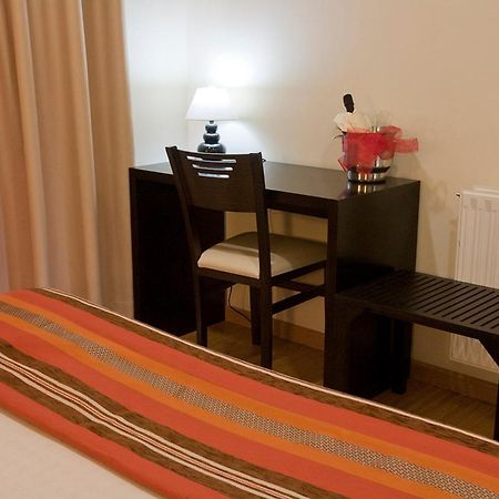 Hotel O Amenal Extérieur photo