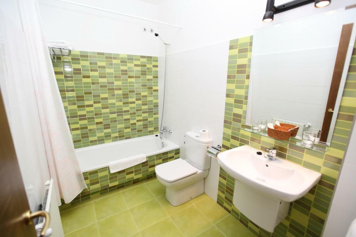 Hotel O Amenal Extérieur photo