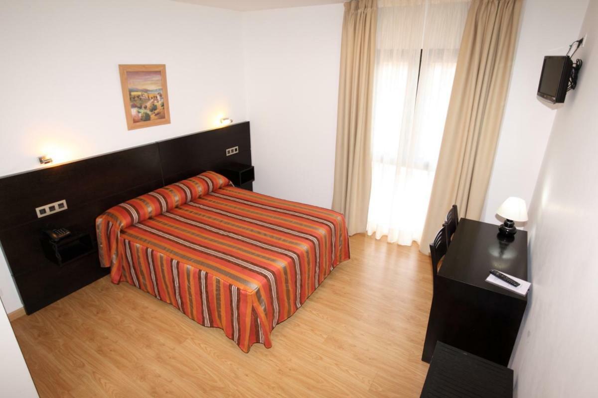 Hotel O Amenal Extérieur photo